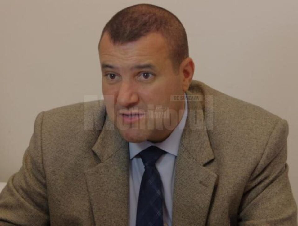 Comisarul-șef Radu Obreja, fostul șef al Serviciului Permise și Înmatriculări Suceava Comisarul-șef Radu Obreja, fostul șef al Serviciului Permise și Înmatriculări Suceava