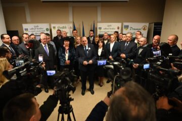 Flutur și-a prezentt echipa de canidati ai PNL pentru posutrile de consilieri judeteni