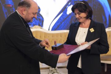 Ordinul Mitropolit Anastasie Crimca a fost conferit Larisei Blanari