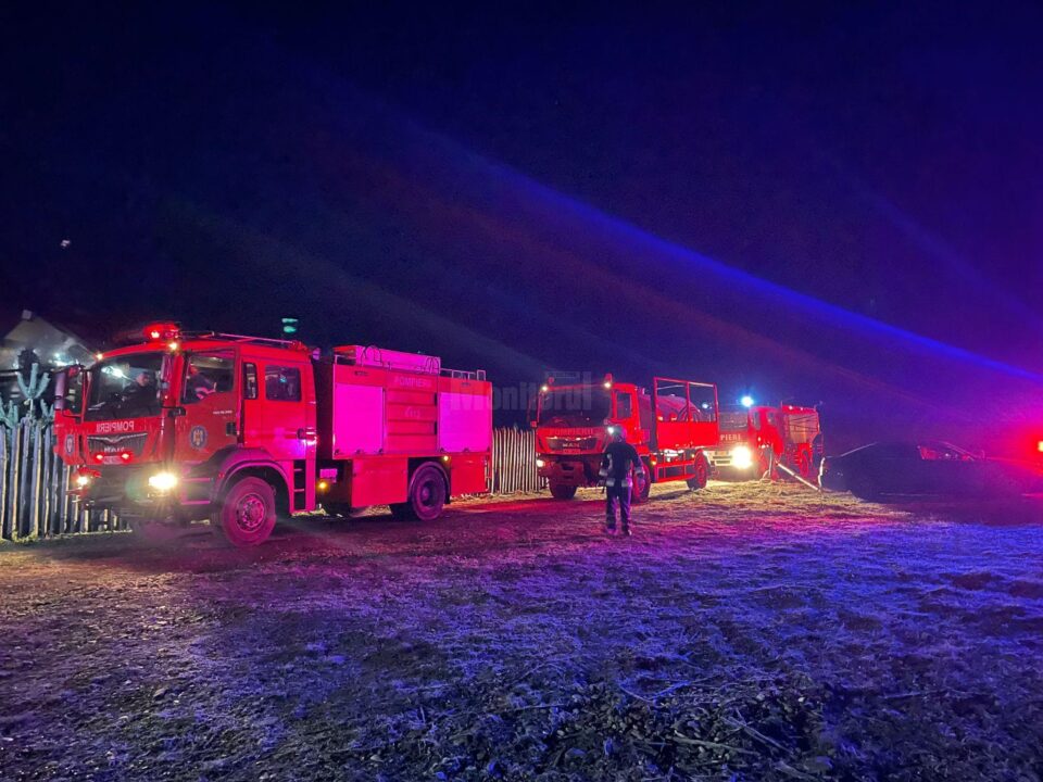 Incendiu puternic, în noapte, la Solca