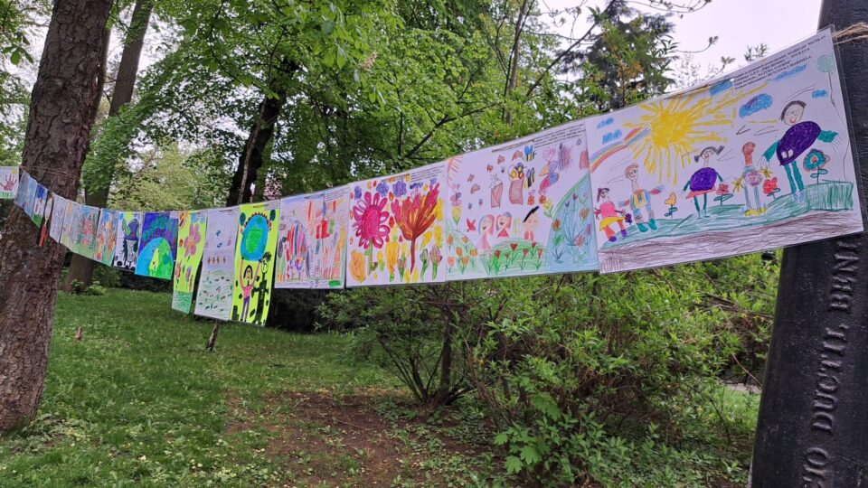 Expoziție – concurs dedicată Zilei Pământului, inițiată de Grădinițele ,,Albinuța” și ,,Așchiuță” Suceava