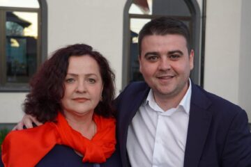Deputatul PSD Gheorghe Șoldan și primarul din Berchișești, Violeta Țăran