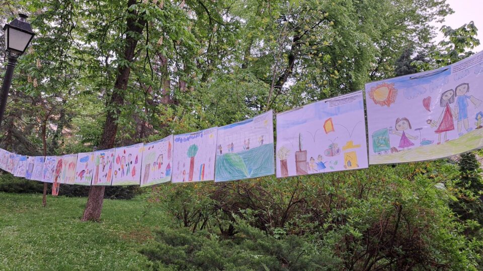 Expoziție – concurs dedicată Zilei Pământului, inițiată de Grădinițele ,,Albinuța” și ,,Așchiuță” Suceava