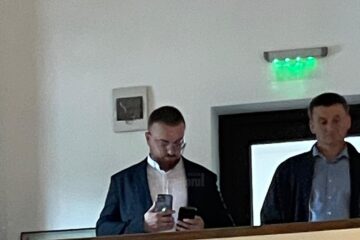 Deputatul Gheorghe Șoldan i-a identificat pe doi angajați ai Primăriei Dorna Arini care au filmat evenimentul de lansare a cadidatului PSD pentru funcția de primar al acestei comune