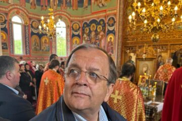 Gheorghe Flutur a ales să meargă de ziua sa onomastică la slujba de Sfântul Maslu de la biserica ”Sf. Gheorghe” din Arbore