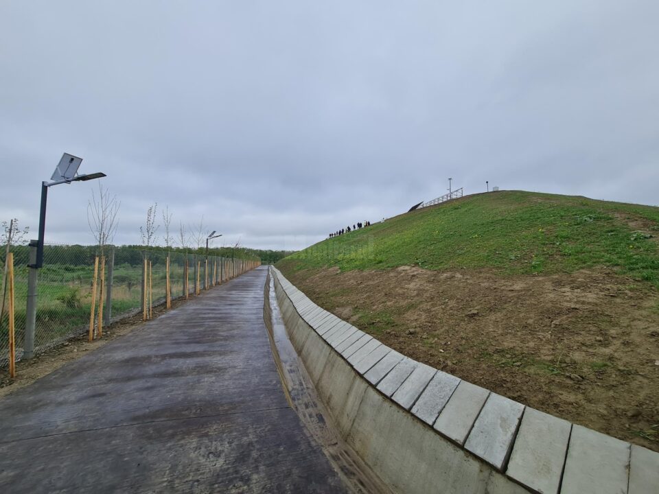 Detalii despre proiectul de 2,5 milioane de euro finalizat, oferite de inginerul Viorel Papuc, reprezentantul constructorului - SUCT