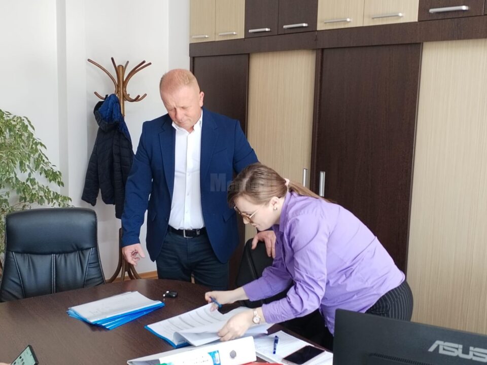 Liberalul Alin Rusu îi îndeamnă pe locuitorii din Șcheia să voteze echipa PNL care le va duce comuna spre dezvoltarea pe care și-o doresc