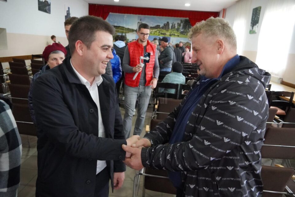 Canddiatul PSD pentru Consiliul Județean Suceava, Gheorghe Șoldan s-a întâlnit cu locuitorii counei Baia