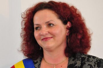 Primarul comunei Berchișești, Violeta Țăran