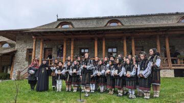 Liturghie arhierească, pricesne și bucurii duhovnicești, la hramul Mănăstirii Voroneț