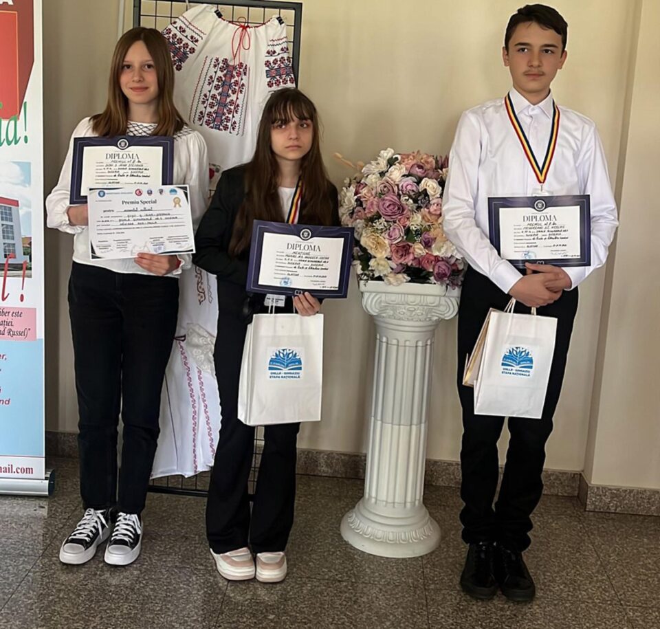 Premii pentru elevii Școlii Nr. 4 Suceava, la Olimpiada de Limba română