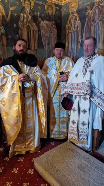 Liturghie arhierească, pricesne și bucurii duhovnicești, la hramul Mănăstirii Voroneț