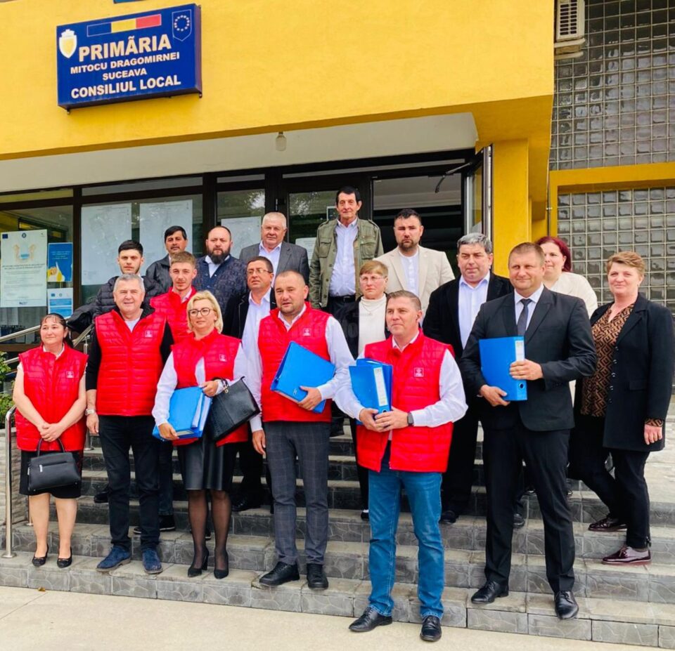 Primarul din Mitocu Dragomirnei, Radu Reziuc, și-a depus candidatura din partea PSD pentru al doilea mandat Primarul din Mitocu Dragomirnei, Radu Reziuc, și-a depus candidatura din partea PSD pentru al doilea mandat