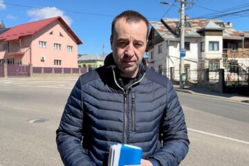 „Așa nu se mai poate!” - spune viceprimarul Sucevei, Lucian Harșovschi, care acuză operatorul regional de apă-canalizare, ACET, dar și conducerea acestuia, că „lucrează împotriva sucevenilor