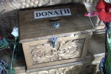 A furat cutia milei dintr-o biserică
