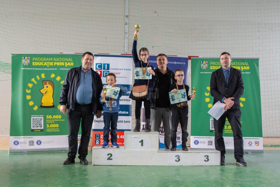 Concursul de șah rapid „Cupa Ipotești”, ediția I, și-a desemnat câștigătorii