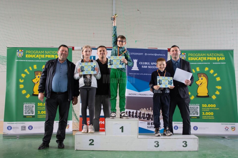 Concursul de șah rapid „Cupa Ipotești”, ediția I, și-a desemnat câștigătorii