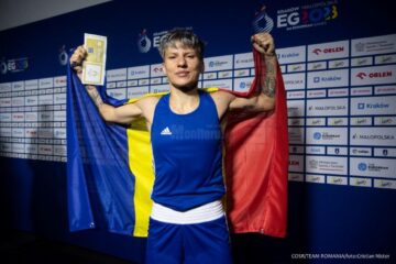 Lăcrămioara Perijoc a câștigat medalia de argint la Europenele de box. Foto Cristian Nistor