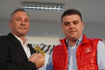 Gheorghe Șoldan alături de primarul PSD din Bălăceana, Constantin Cojocariu