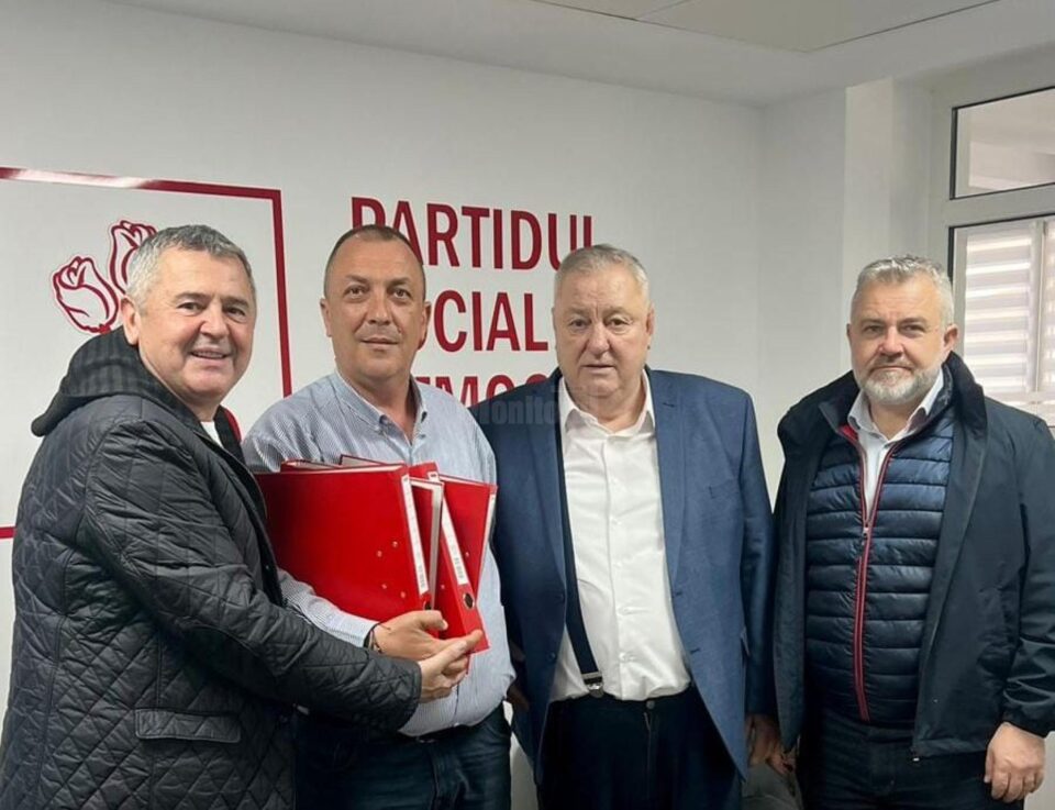Candidatul PSD pentru Primăria Șcheia a fost susținut de liderii județeni ai partidului la depunerea candidaturii Candidatul PSD pentru Primăria Șcheia a fost susținut de liderii județeni ai partidului la depunerea candidaturii