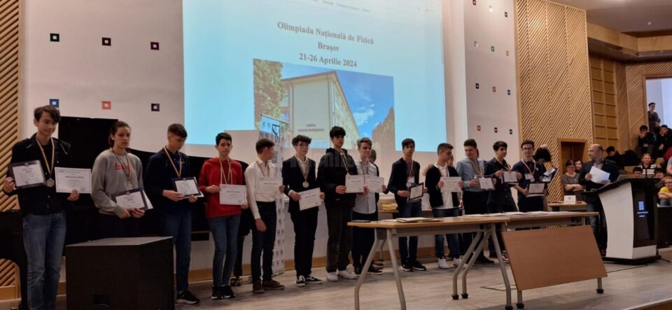 Elevii suceveni, printre laureati