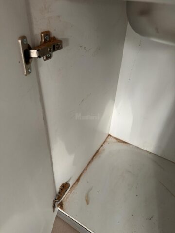 Mobilier cu probleme