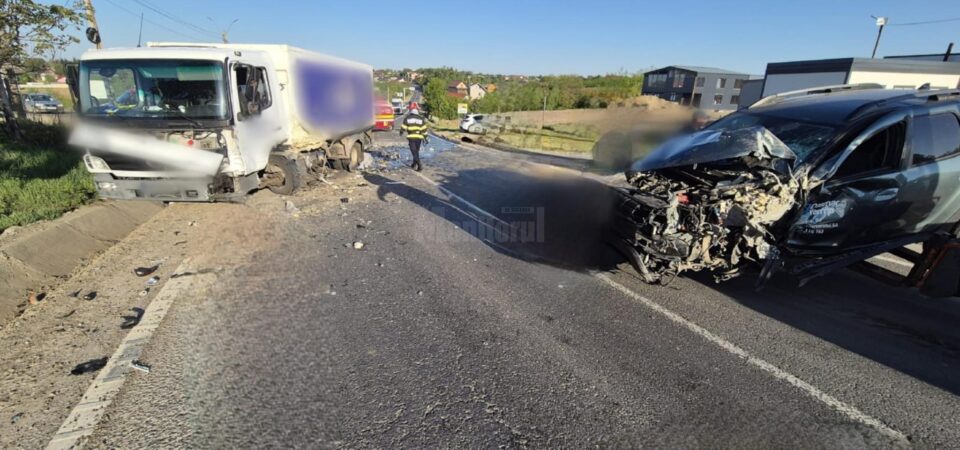 Accident la Salcea, între un autoturism și o autoutilitară