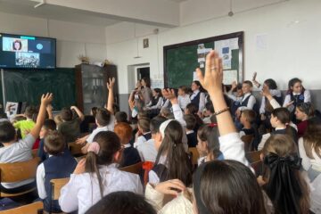 Fundația FARA a amenajat o bibliotecă la Școala Gimnazială Moara Nica