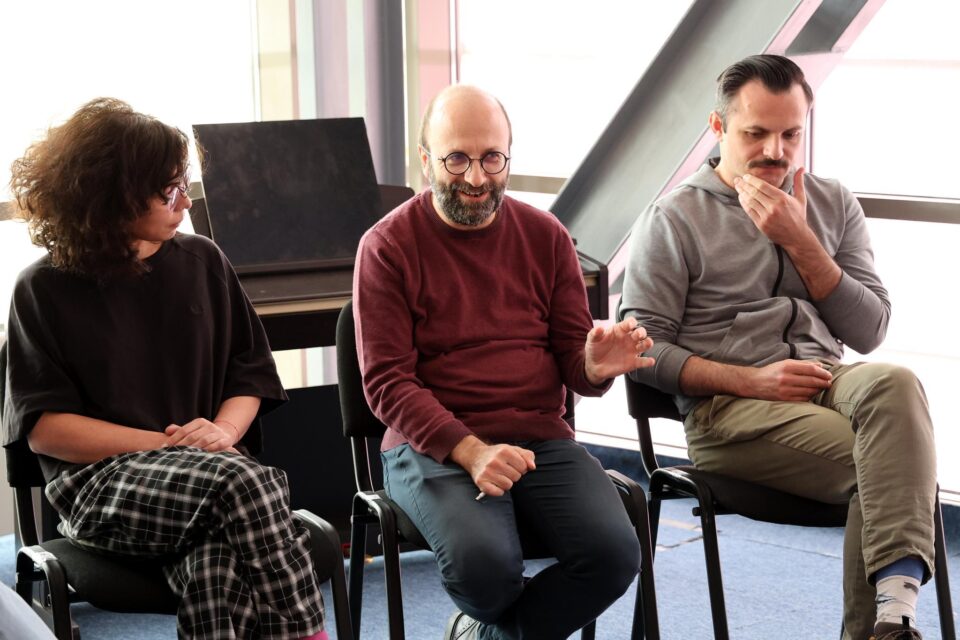 Cea mai recentă premieră a teatrului sucevean - „Cum l-am îngropat pe Stalin” va avea premiera pe 12 mai, în debutul Festivalului Internațional ZTMV