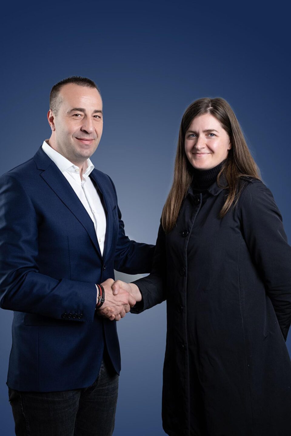 Manuela Cosovanu, designer ambiental, s-a alăturat echipei lui Lucian Harșovschi pentru a face Suceava un oraș și mai frumos Manuela Cosovanu, designer ambiental, s-a alăturat echipei lui Lucian Harșovschi pentru a face Suceava un oraș și mai frumos
