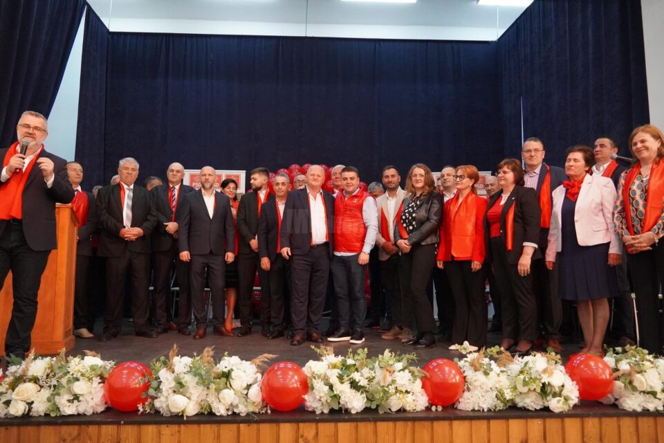 Candidatul PSD pentru președinția Consiliului Județean Suceava, deputatul Gheorghe Șoldan, a participat la lansarea candidaturii social-democratului Mircea Mihai pentru funcția de primar al orașului Dolhasca