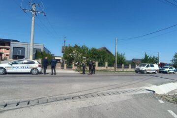 Posibilul autor al accidentului mortal de la Moara s-a baricadat în casă și refuză să se predea polițiștilor