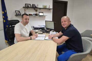 Candidații PNL pentru Primăriile Șcheia și Suceava, Alin Rusu, respectiv Lucian Harșovschi au discutat despre parteneriatul privind transportul metropolitan