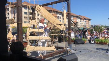 Peste 1.500 de spectatori la concertul pascal din centrul Sucevei. Gheorghe Flutur: „Bucovina devine un adevărat tezaur pe zi ce trece”