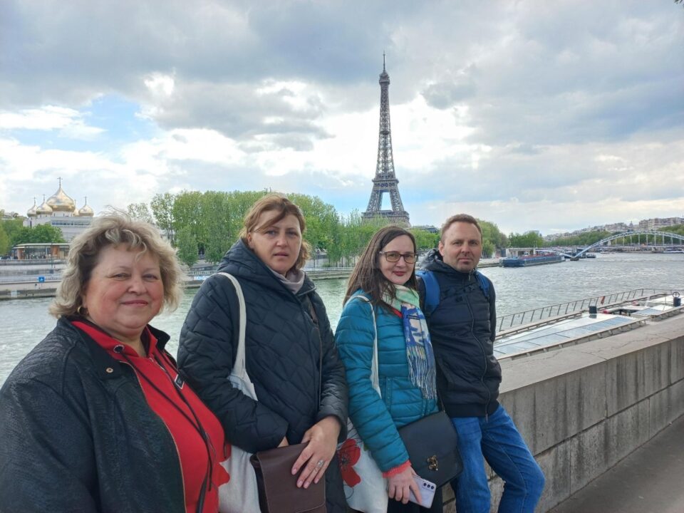 Curs de formare la Paris pentru mai mulți profesori de la Gălănești