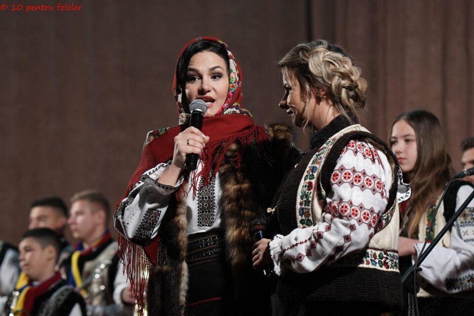 Viorica Macovei și Mihaela Bârsan