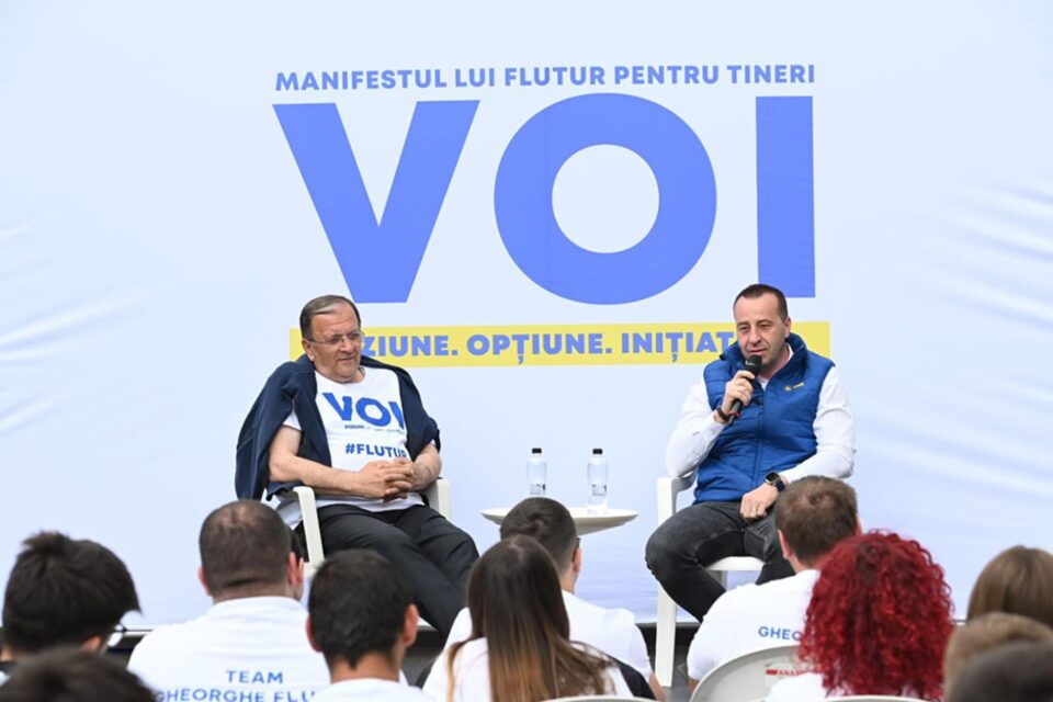 Președintele PNL Suceava, Gheorghe Flutur, și candidatul PNL la Primăria Suceava, Lucian Harșovschi