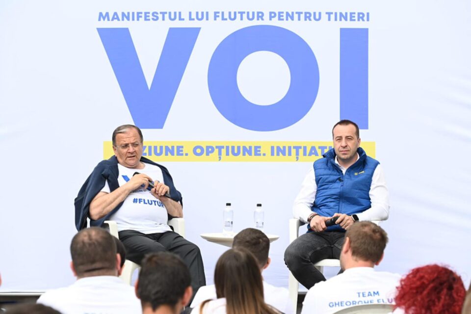 Președintele PNL Suceava, Gheorghe Flutur, și candidatul PNL la Primăria Suceava, Lucian Harșovschi