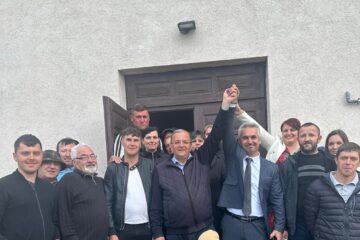 Președintele Flutur și primarul Siretului, Adrian Popoiu, l-au lansat în competiția electorală pe candidatul PNL la Primăria Grănicești