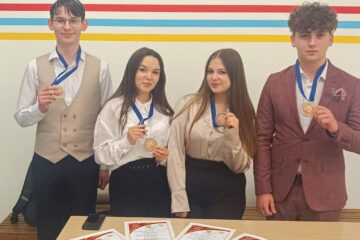 Medalie de argint pentru elevi ai Colegiului „Petru Rareș”, în Croația, la un concurs de inventică