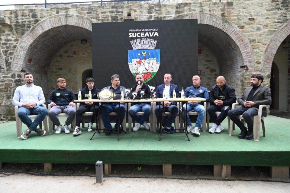 Conferința de presă premergătoare galei Colosseum Tournament s-a ținut la Cetatea de Scaun