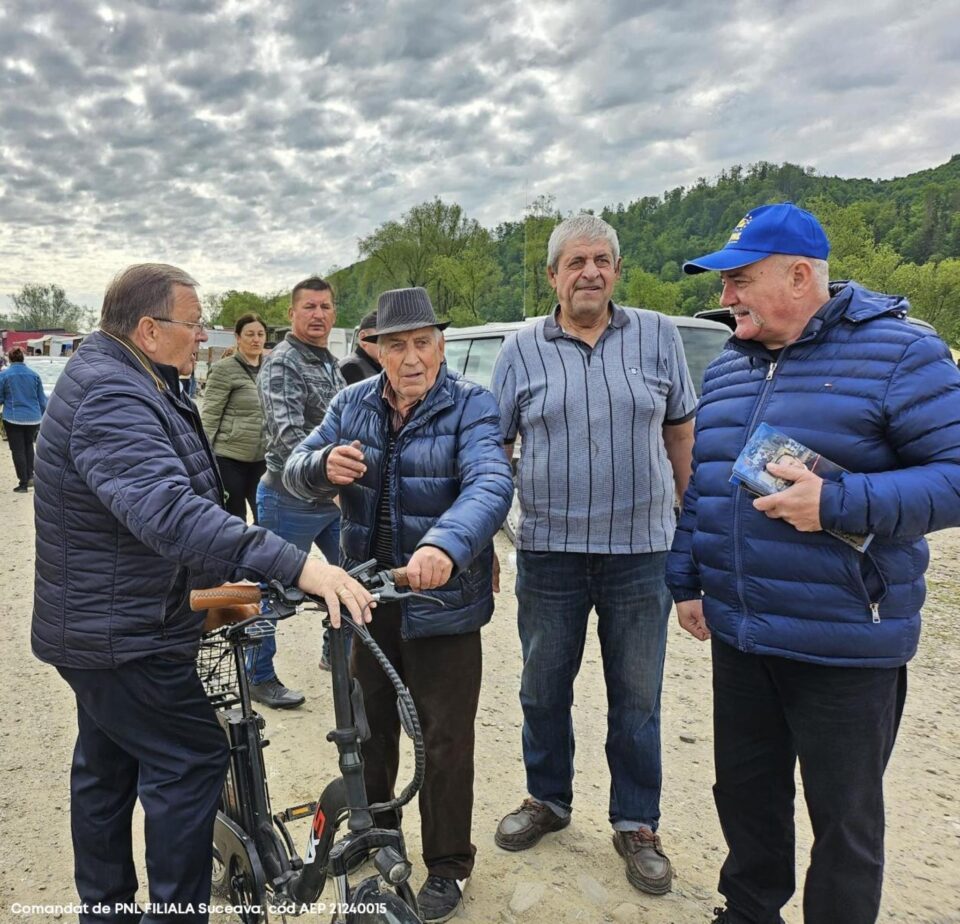 Gheorghe Flutur, susținut de mii de oameni prezenți în târgul de la Gura Humorului