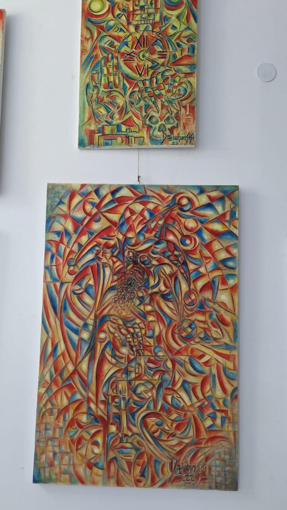 Picturi semnate de artistul Iulian Dziubinski pot fi admirate la Galeria de artă „Zamca”