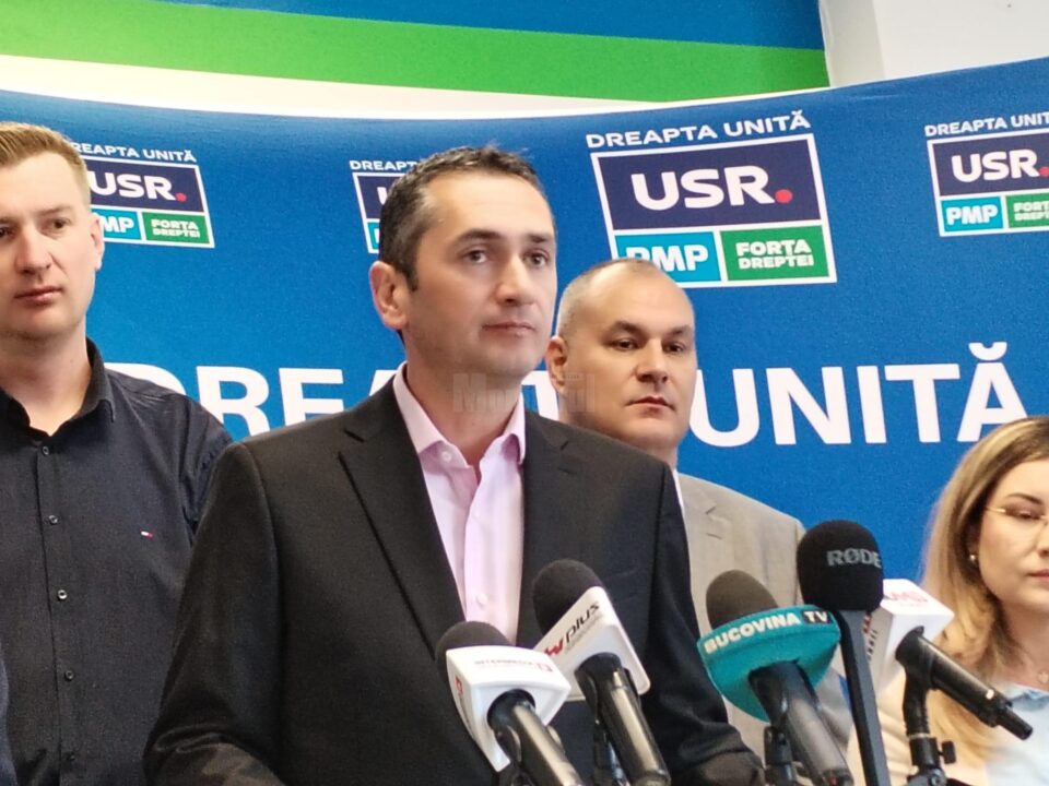 Cunoscutul arbitru internațional Sebastian Gheorghe face parte din echipa candidatului ADU pentru Primăria Suceava, Marian Andronache Cunoscutul arbitru internațional Sebastian Gheorghe face parte din echipa candidatului ADU pentru Primăria Suceava, Marian Andronache