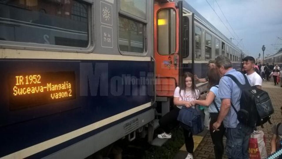 Au fost puse în vânzare primele bilete pentru trenul spre Litoral. 7 ore și jumătate până la Constanța, 9 până la Mangalia Au fost puse în vânzare primele bilete pentru trenul spre Litoral. 7 ore și jumătate până la Constanța, 9 până la Mangalia