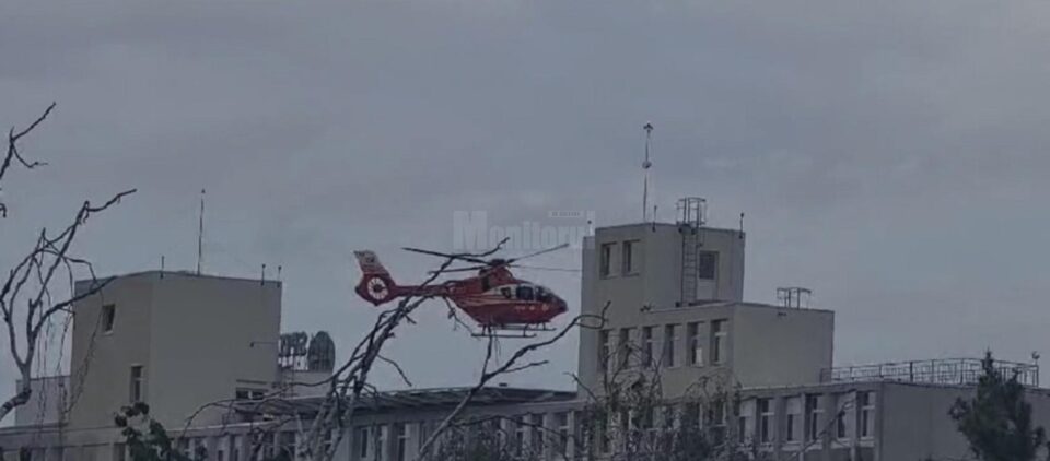 Pacient cu AVC, trimis cu elicopterul SMURD la Suceava, de la Tg. Mureș, pentru extragerea unui cheag de sânge din creier Pacient cu AVC, trimis cu elicopterul SMURD la Suceava, de la Tg. Mureș, pentru extragerea unui cheag de sânge din creier
