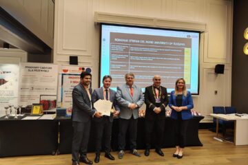Laureați ai concursului alături de organizatori