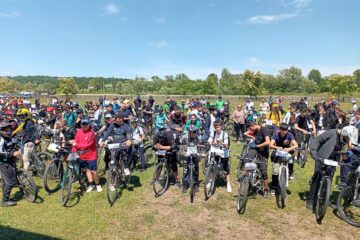 Peste 200 de participanți la „Maratonul Râșcăi - pedalează pentru educație și sănătate”