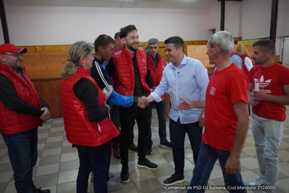 Candidatul PSD pentru șefia județului Suceava le-a promis locuitorilor din Stroiești că nu va fi un politician pe care o să-l vadă o dată la patru ani