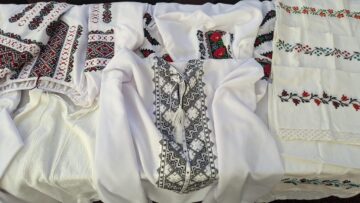 „Despre tradiții... Ia românească – moștenire culturală strămoșească”, la Biblioteca Bucovinei